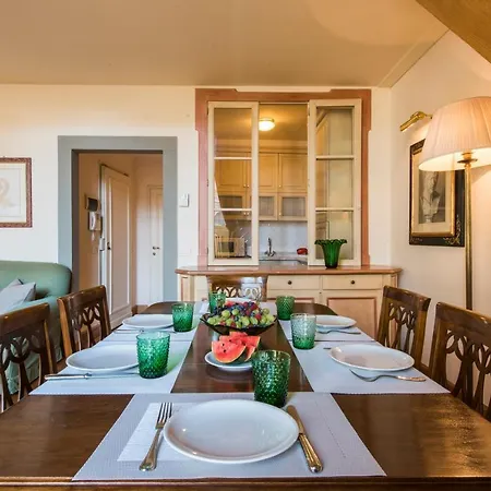 Apartamento Santa Trinita Deluxe