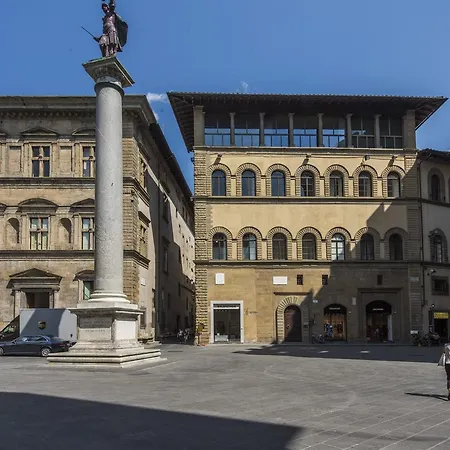 Santa Trinita Deluxe